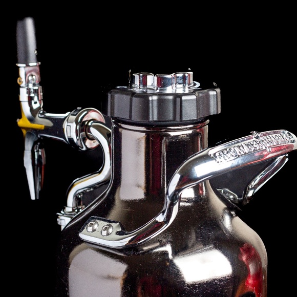 GROWLERWERKS UKEG Nitro Cold Brew Coffee Maker - Picture 3 of 8